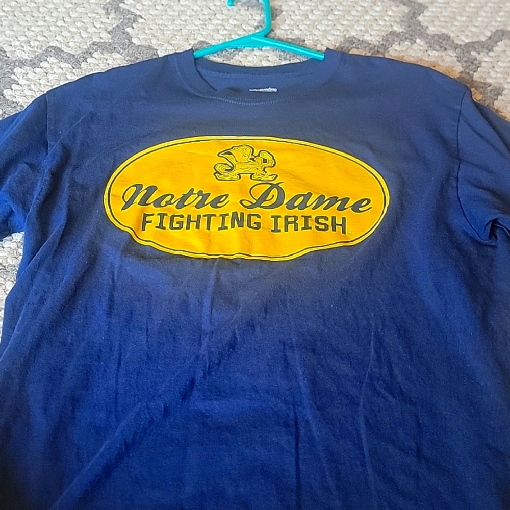 Mens notre dame tshirt size L